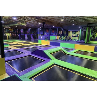 Trampolina świata zabaw